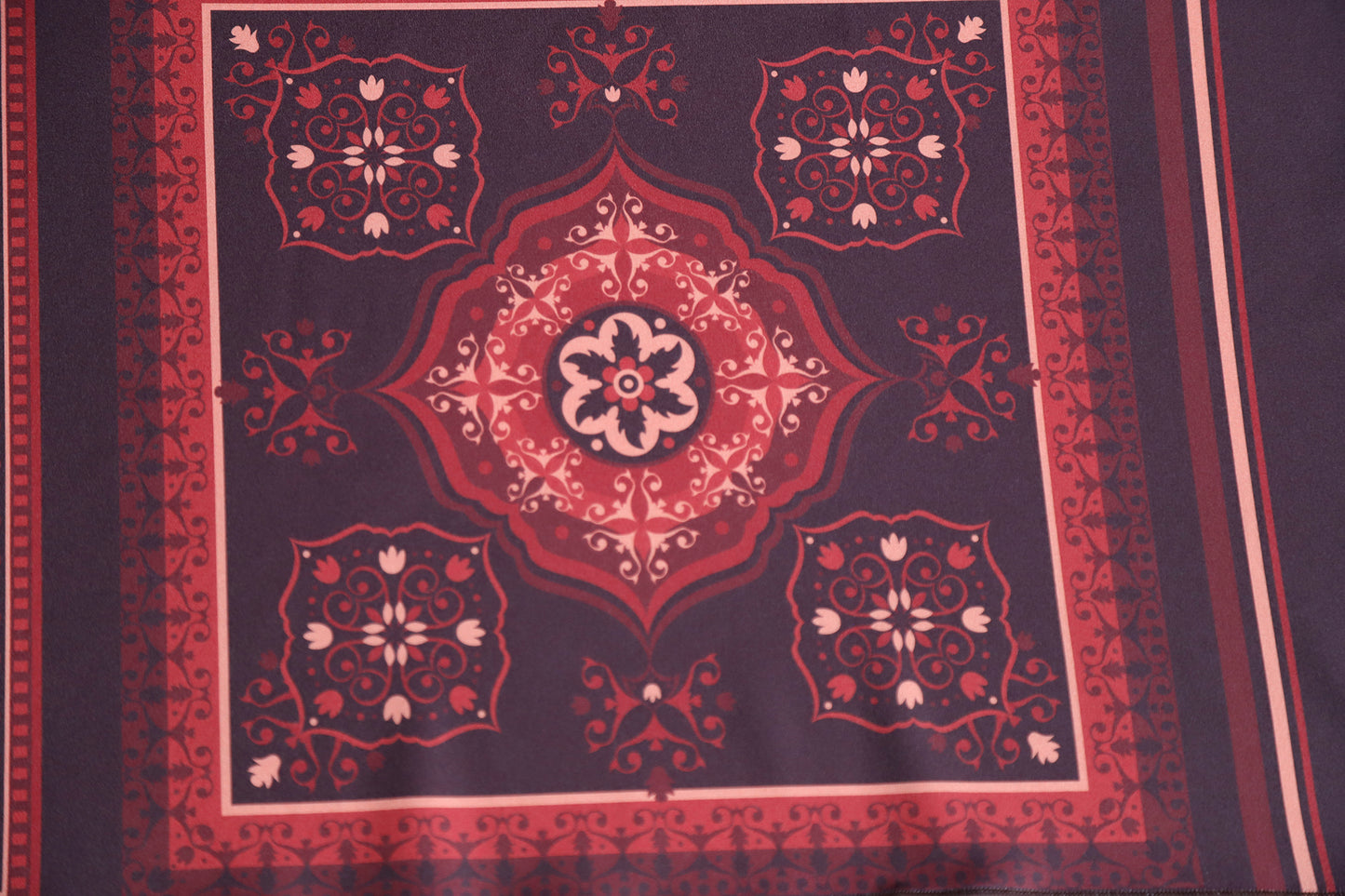 SCIARPA RASO FANTASIA GEOMETRICA QUADRI