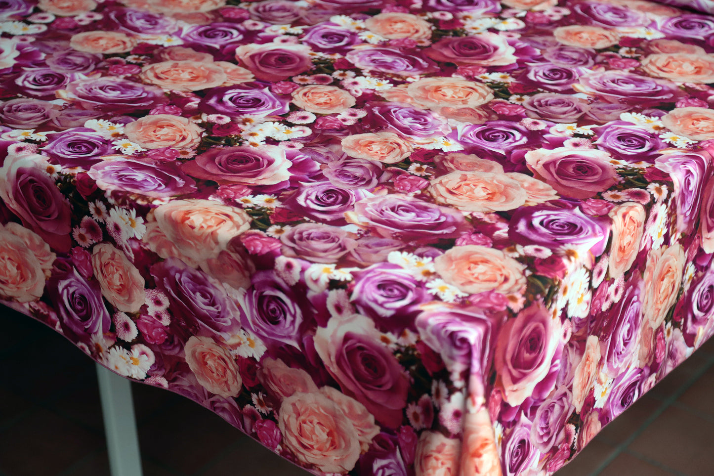 TOVAGLIA ROSE ARANCIONI e VIOLA tela puro cotone