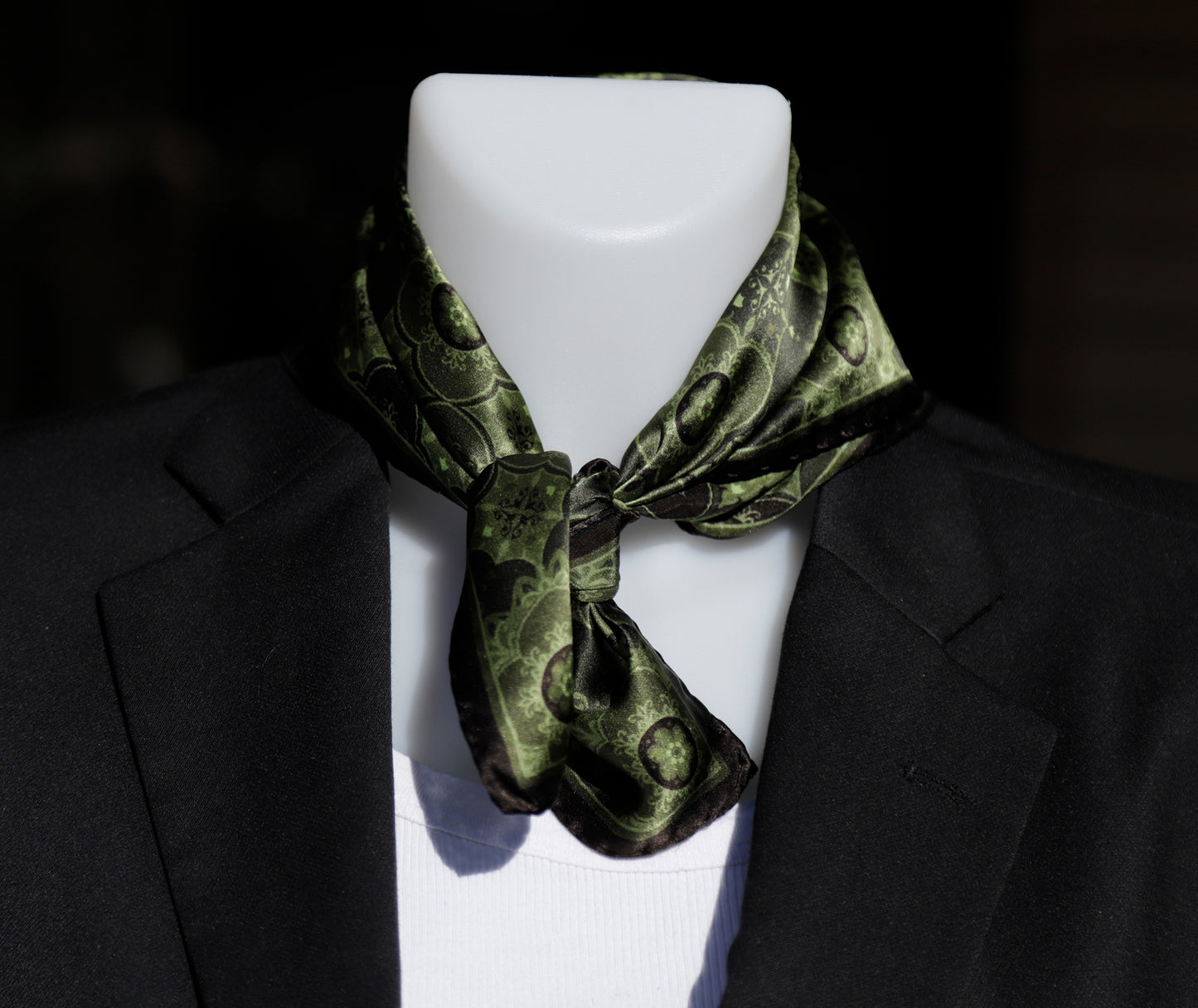 NECKERCHIEF PURA SETA fantasia GEOMETRICA