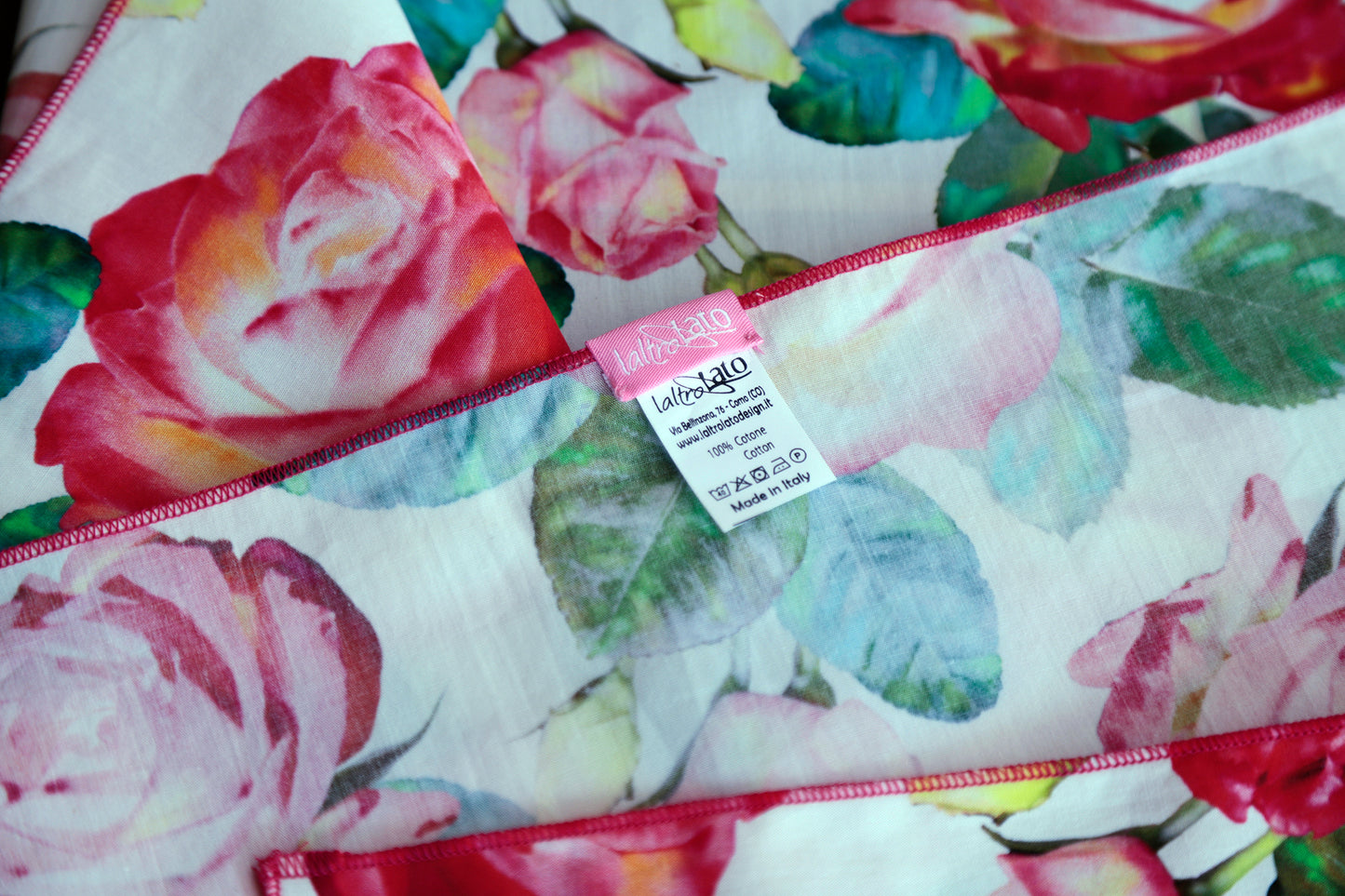 TOVAGLIA ROSE ROSSE tela puro cotone