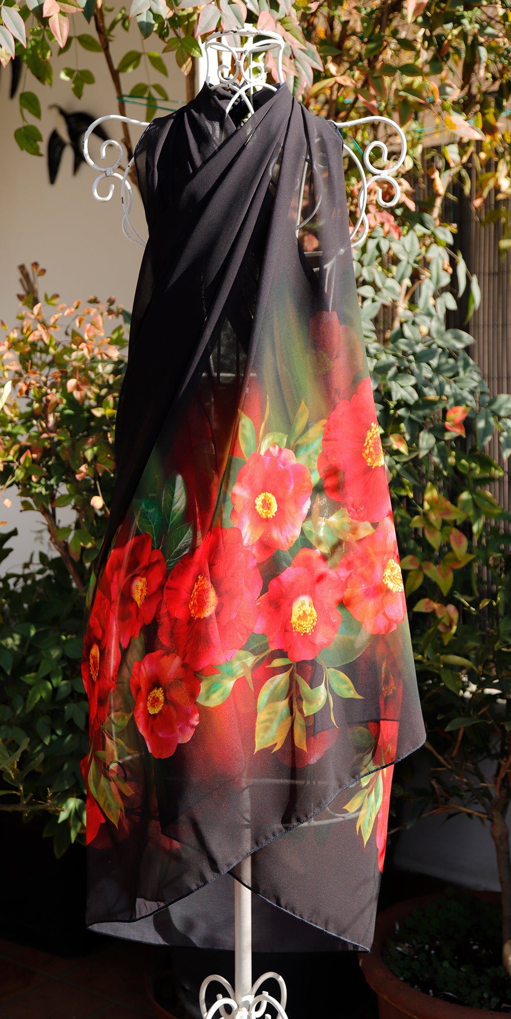 STOLA/PAREO GEORGETTE CAMELIE fondo nero