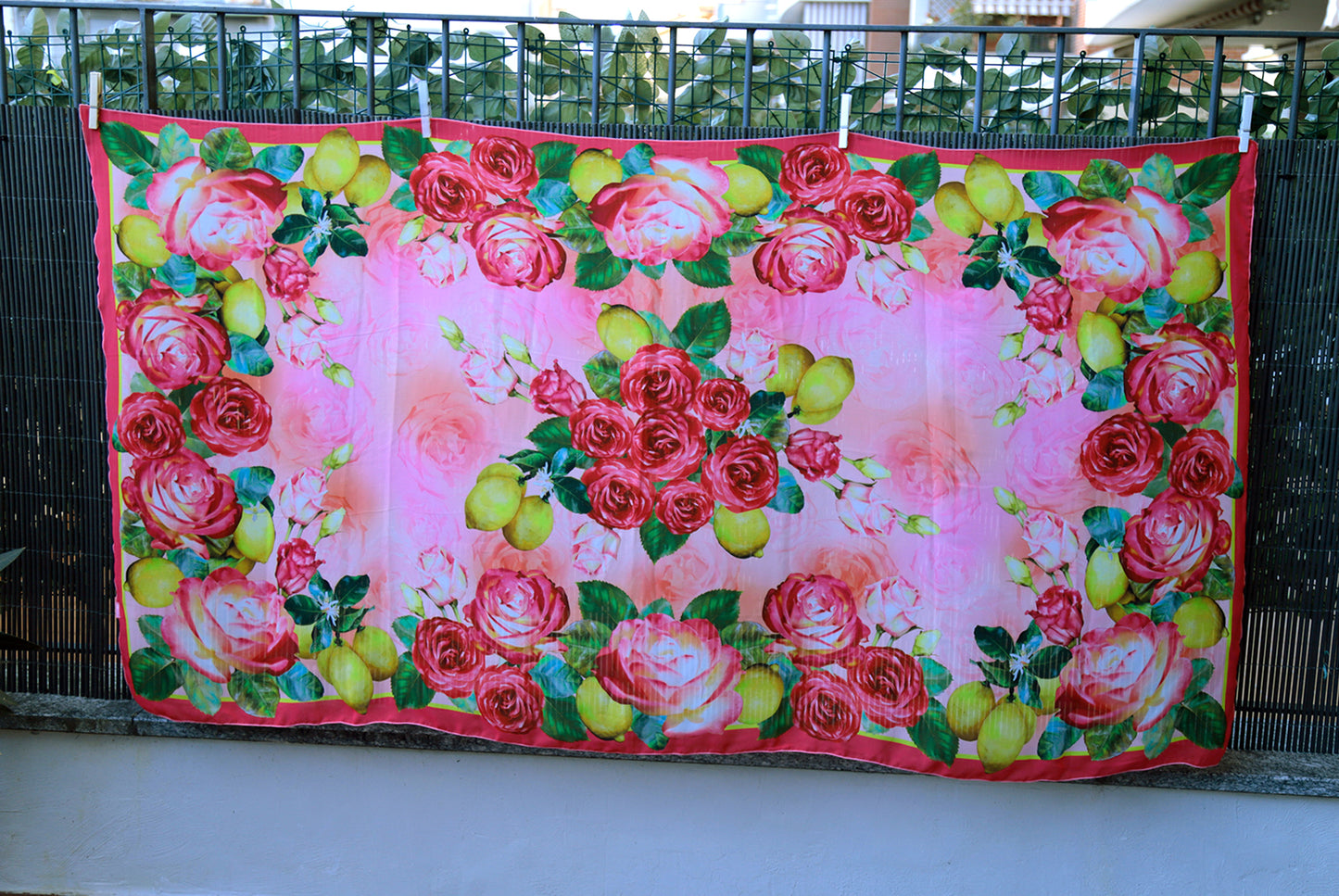 STOLA/PAREO CHIFFON ROSE E LIMONI