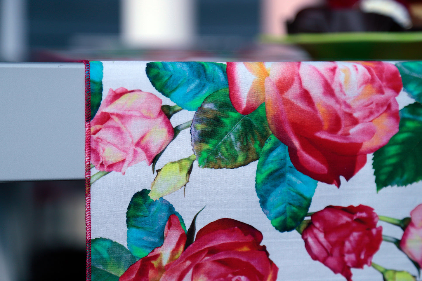 TOVAGLIA ROSE ROSSE tela puro cotone